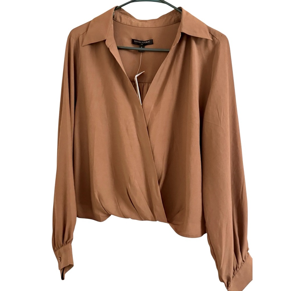 Banana Republic Factory Brown Wrap Blouse Crop Top Size L - Picture 2 of 4